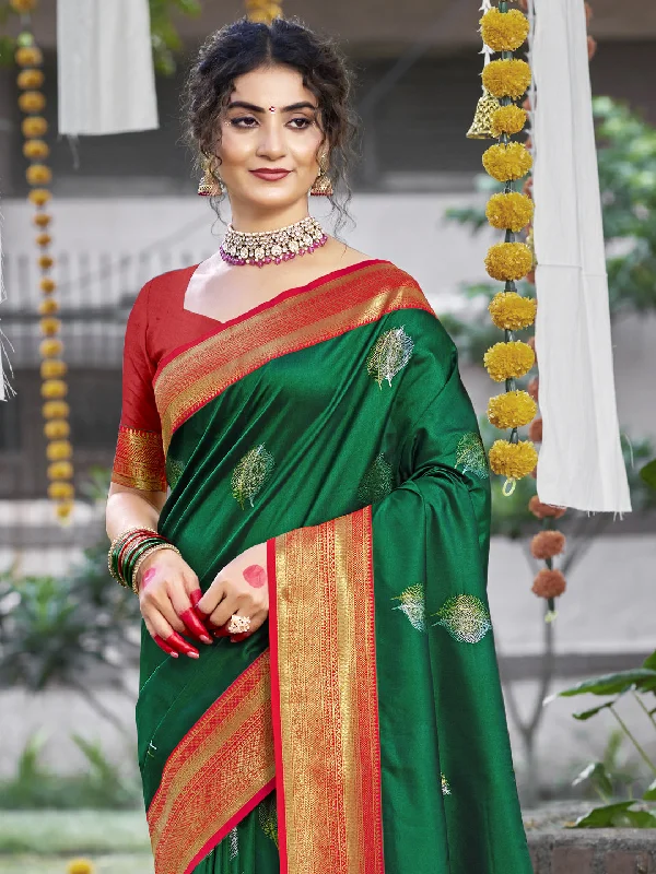Women Dark Green Silk Saree With Un Stitched Blouse Chic Sleeveless Blouse