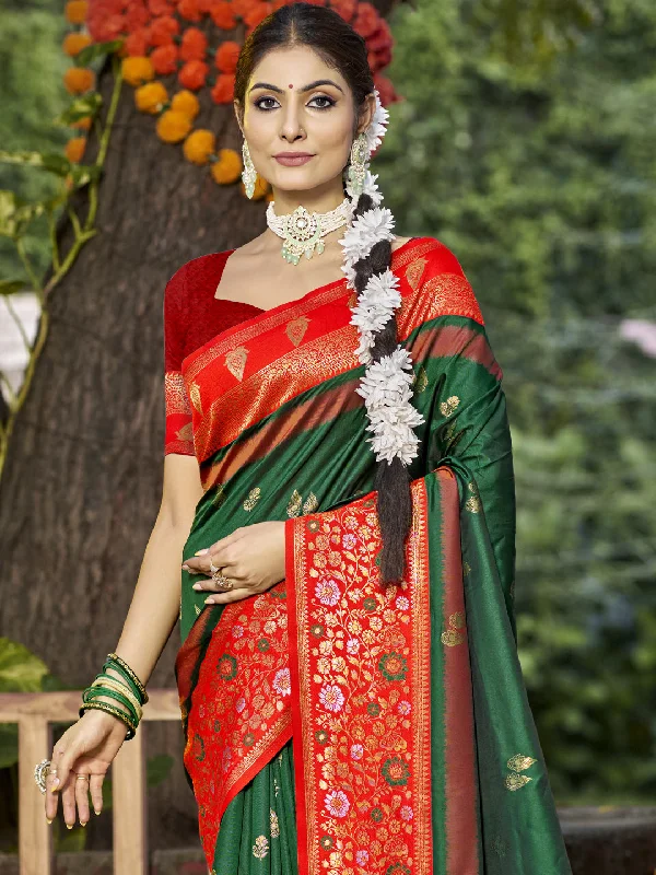 Women Green Silk Saree With Un Stitched Blouse Classic White Blouse