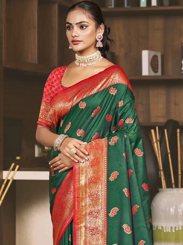Women Green Silk Saree With Un Stitched Blouse Embellished Collar Blouse