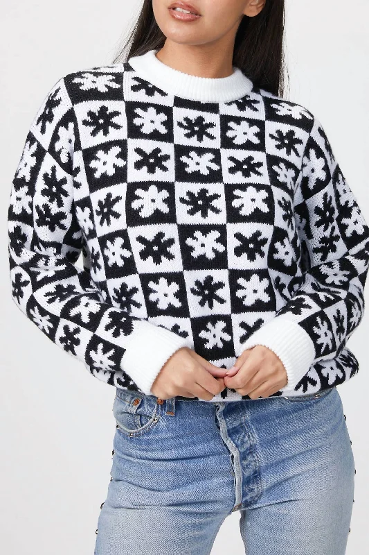 Emma Sweater In Black/white Graphic Sweater Embroidered Appliqued