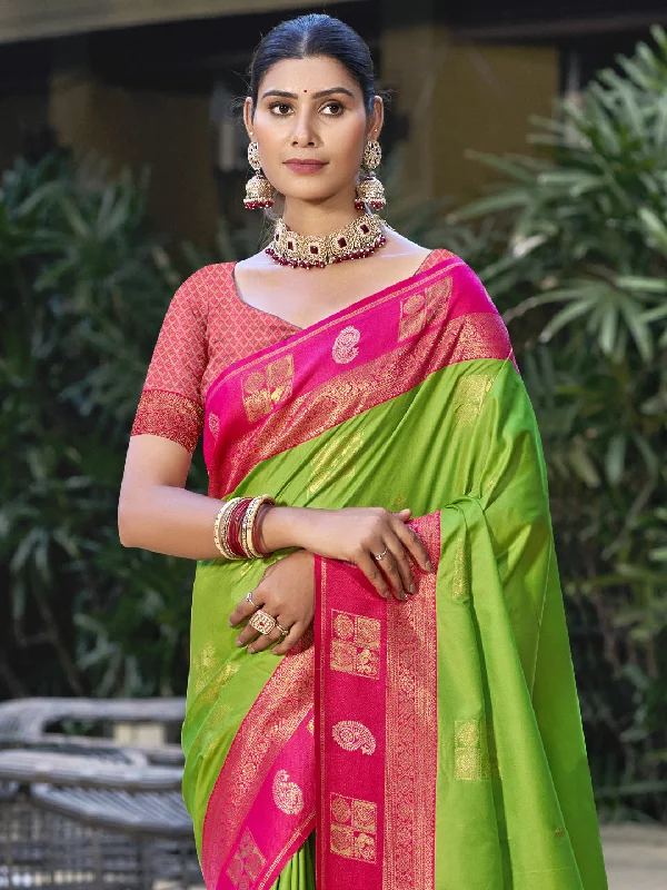 Women Light Green Silk Saree With Un Stitched Blouse Cotton Casual Blouse