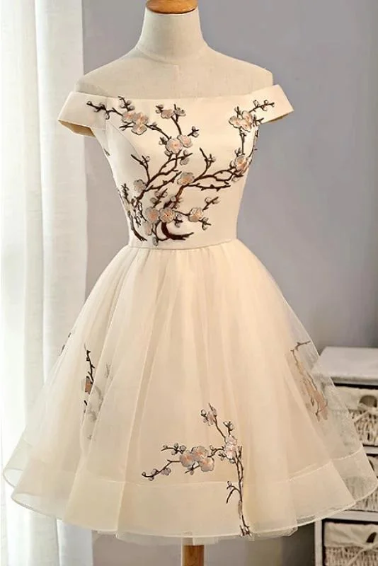 Off the Shoulder Short Tulle Homecoming Gown with Appliques A line Homecoming Dress H1294 Off the Shoulder Short Tulle Homecoming Gown with Appliques A line Homecoming Dress H1294