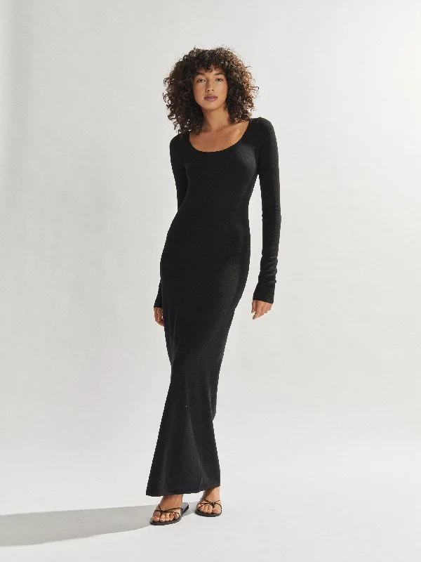 Benton Knit Maxi Dress Black Fashionable Faux Wrap Maxi Dress