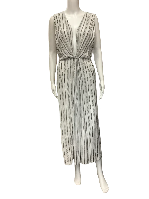 L*Space Low V-Neck Sleeveless Maxi Dress Size Medium Fashionable Open-Back Maxi Dress