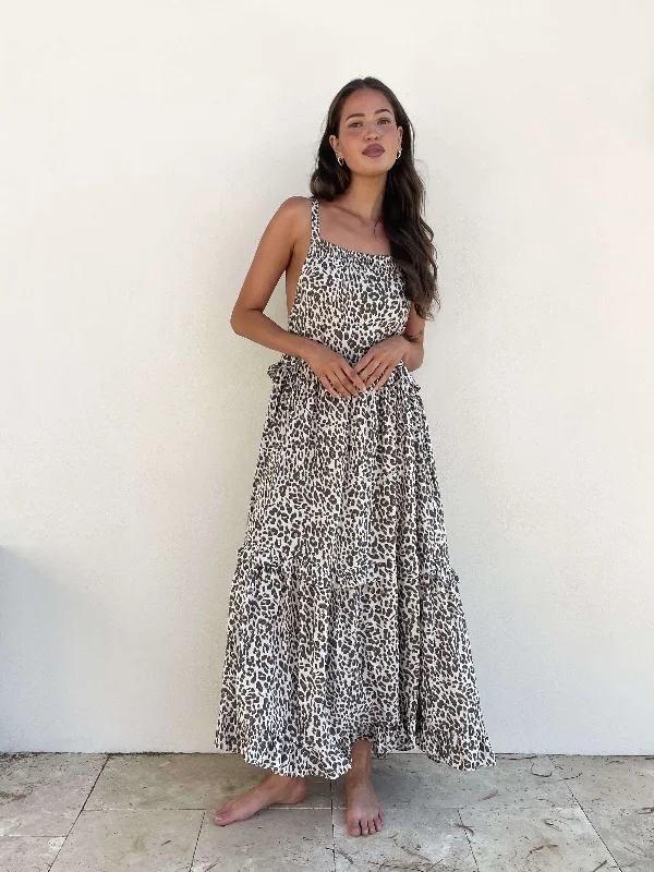 Leah Maxi Dress Stylish Maxi Dress with Pleats
