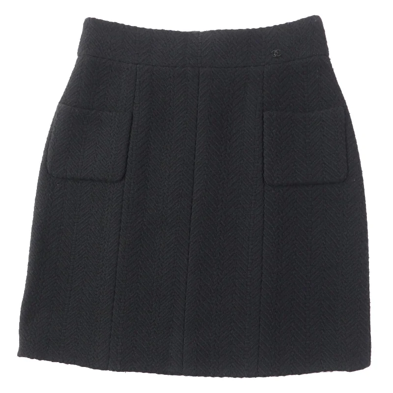 Chanel Wool Tweed Trapezoid Skirt Black lace skirt intricate