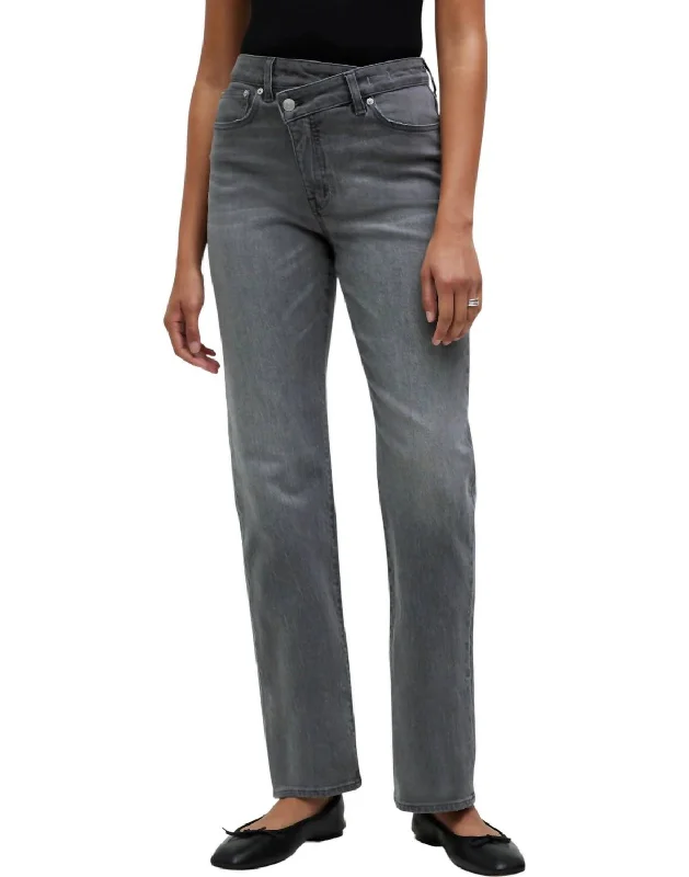 90S Straight Cross Tab Jeans In Burwick Wash Classic Blue Denim Jeans