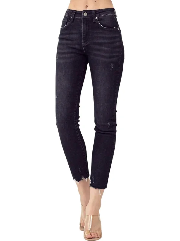Mid Rise Raw Hem Jeans In Black Denim Trendy Low-Rise Slim Jeans